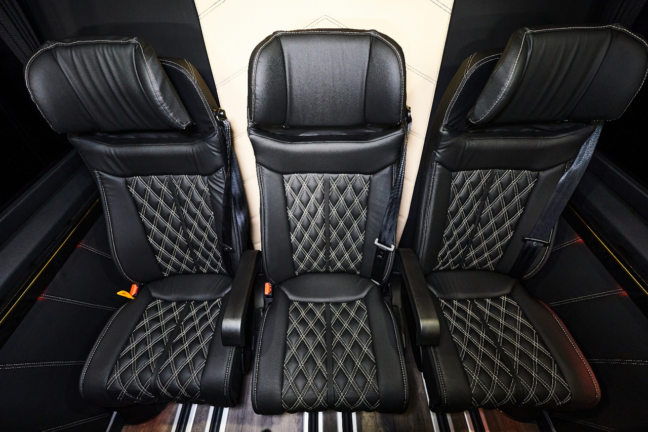 Mercedes Sprinter 319 9 Sitzer L2H1 - Passenger van, Combi van: picture 4 Mercedes Sprinter 319 9 Sitzer L2H1 - Passenger van, Combi van: picture 4