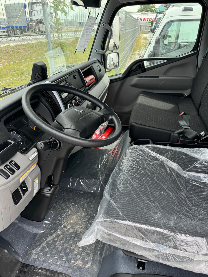 Mitsubishi Canter FUSO 70C18 Isotherm Koffer - Isothermal truck: picture 3 Mitsubishi Canter FUSO 70C18 Isotherm Koffer - Isothermal truck: picture 3