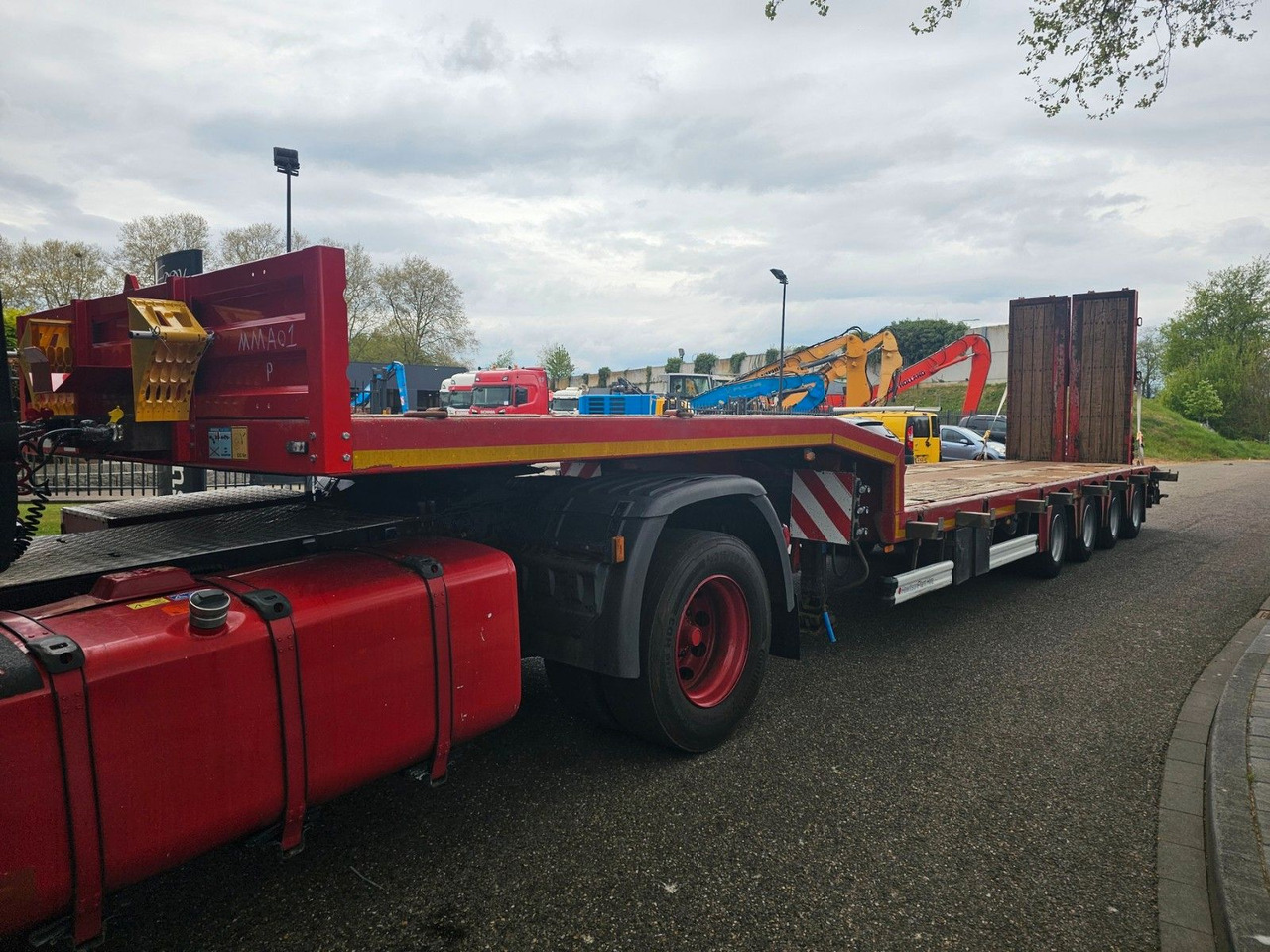 Kässbohrer LB4E Semie Tieflader Mit Rampen - Low loader semi-trailer: picture 5 Kässbohrer LB4E Semie Tieflader Mit Rampen - Low loader semi-trailer: picture 5