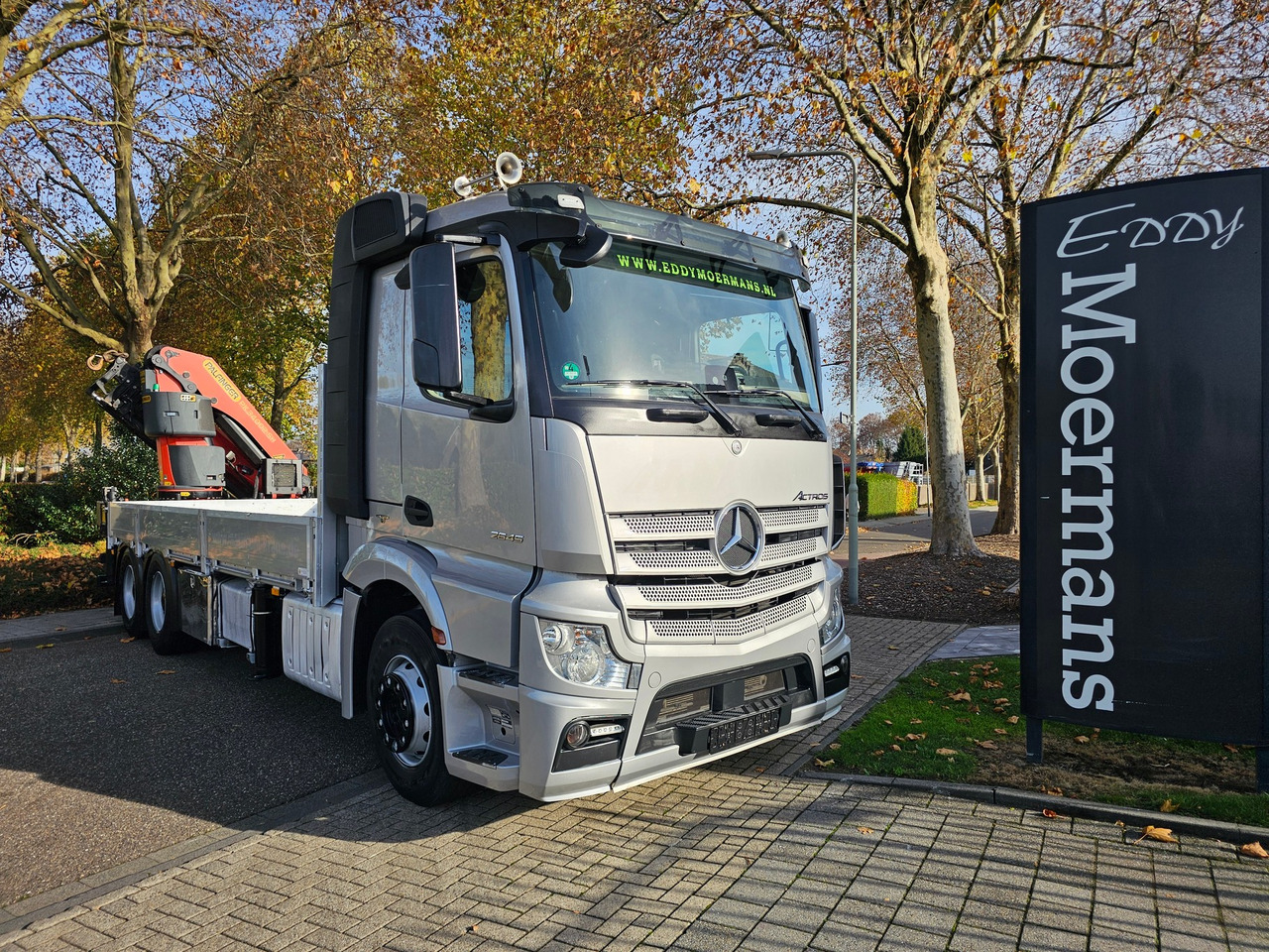 Mercedes Benz Actros 2645 6x4 - Dropside/ Flatbed truck, Crane truck: picture 1 Mercedes Benz Actros 2645 6x4 - Dropside/ Flatbed truck, Crane truck: picture 1