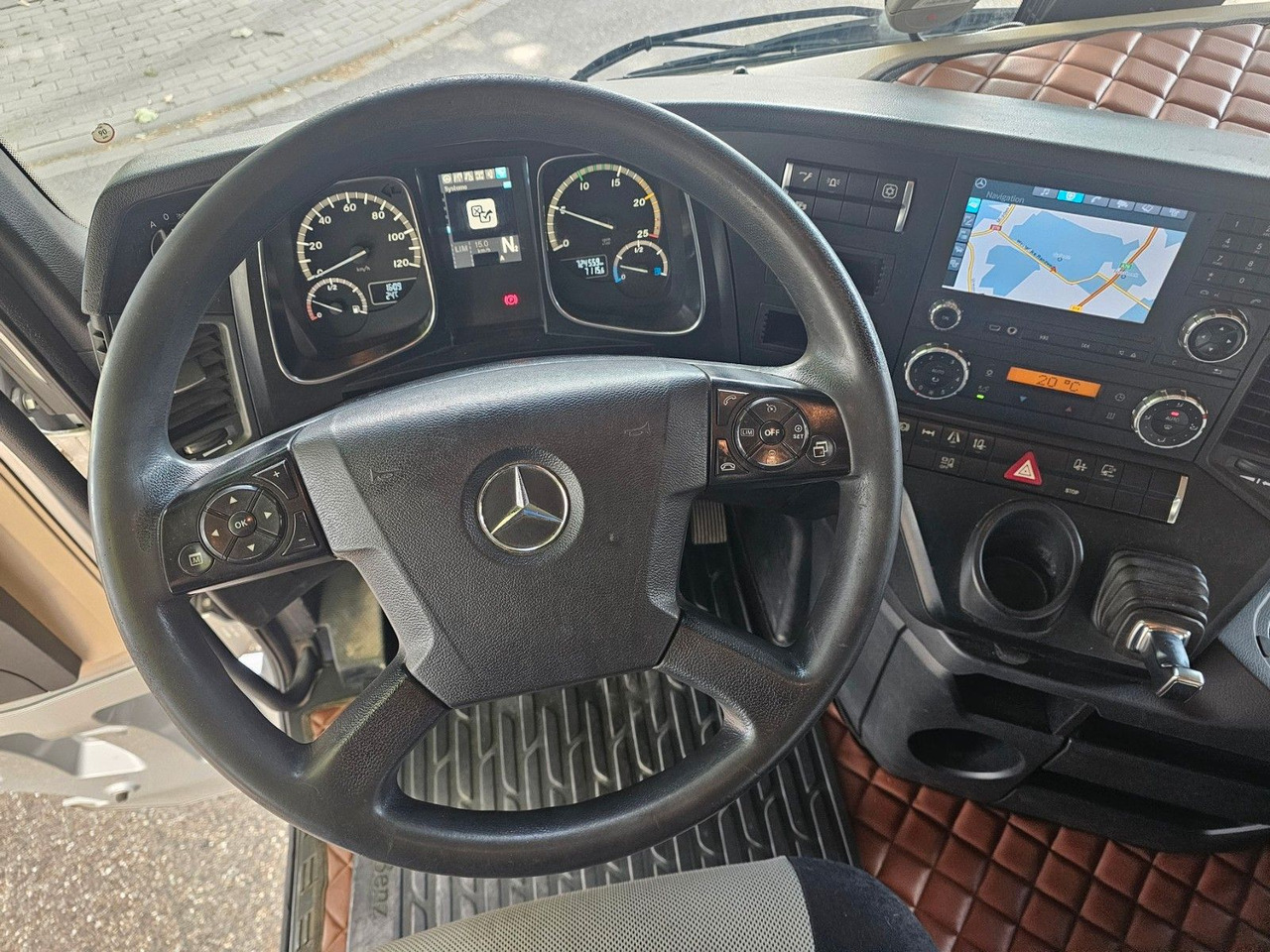 Mercedes-Benz Actros 1842 Mega - Tractor unit: picture 5 Mercedes-Benz Actros 1842 Mega - Tractor unit: picture 5