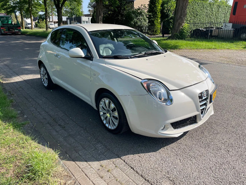 Alfa Romeo MiTo ZEER MOOI in prijs verlaagt - Hatchback: picture 1 Alfa Romeo MiTo ZEER MOOI in prijs verlaagt - Hatchback: picture 1