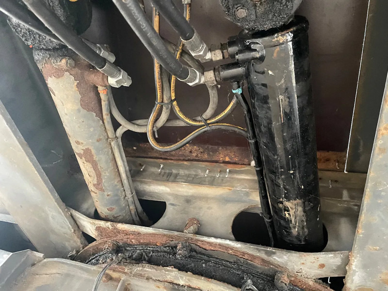 Floor Zeer goed onderhouden Floor Steen trailer Nieuwe APK Nov 2026 - Dropside/ Flatbed semi-trailer: picture 5 Floor Zeer goed onderhouden Floor Steen trailer Nieuwe APK Nov 2026 - Dropside/ Flatbed semi-trailer: picture 5