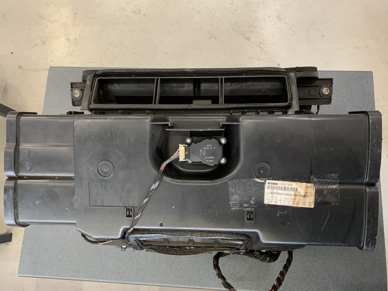 AIR CONDITIONER (CLIMA) ACTROS MP2 - Heating/ Ventilation for Truck: picture 3 AIR CONDITIONER (CLIMA) ACTROS MP2 - Heating/ Ventilation for Truck: picture 3