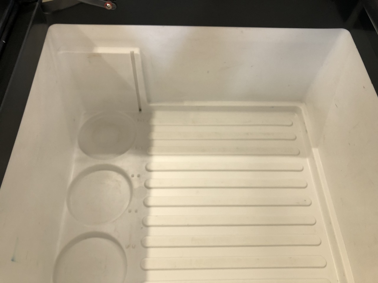 MAN TGS COOL BOX ASSEMBLY  - Cab and interior for Truck: picture 4 MAN TGS COOL BOX ASSEMBLY  - Cab and interior for Truck: picture 4