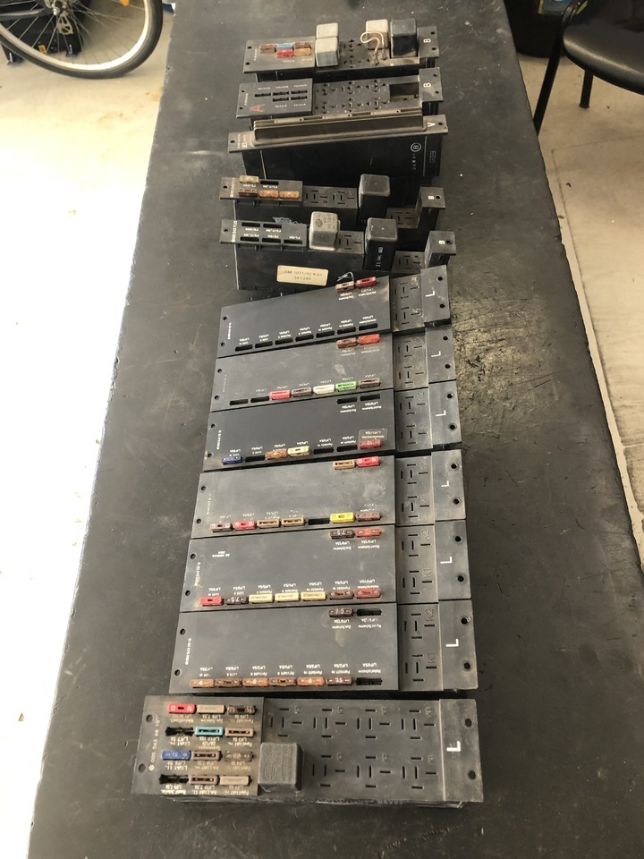 MODULE MERCEDES BENZ SK - Relay: picture 1 MODULE MERCEDES BENZ SK - Relay: picture 1