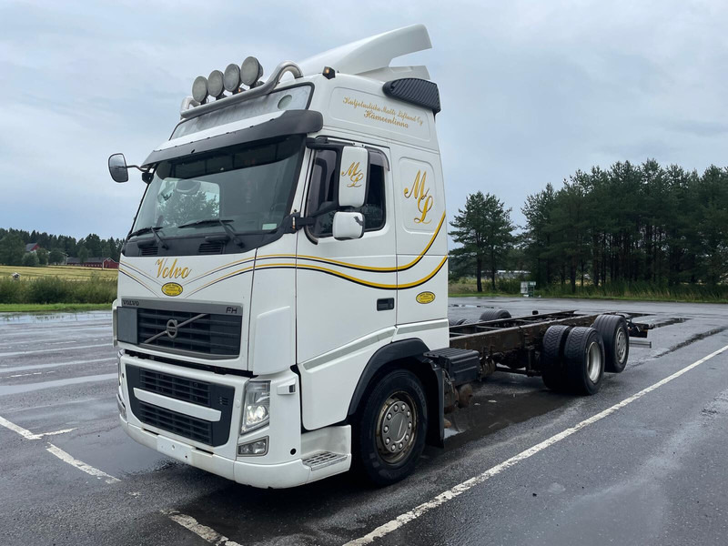 Volvo FH500 6x2 - Cab chassis truck: picture 1 Volvo FH500 6x2 - Cab chassis truck: picture 1