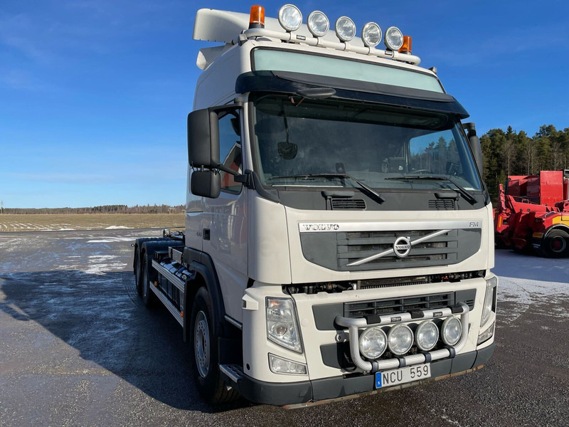 Volvo FM460 Globe 6x4 - Hook lift truck: picture 2 Volvo FM460 Globe 6x4 - Hook lift truck: picture 2