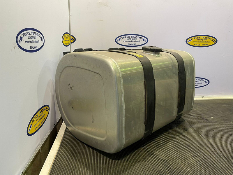Volvo - Fuel tank: picture 2 Volvo - Fuel tank: picture 2