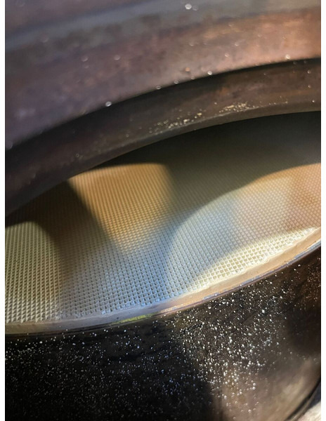 Volvo Silencer 21364822 23094588 - Catalytic converter: picture 4 Volvo Silencer 21364822 23094588 - Catalytic converter: picture 4