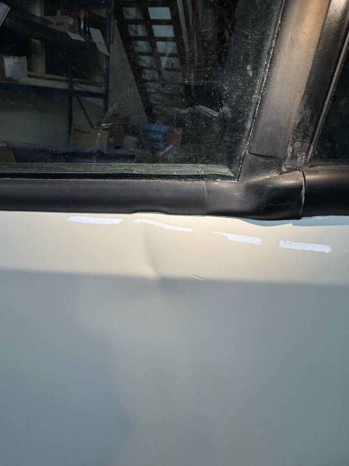 DAF CF EURO 6 PORTIER LINKS COMPLEET 1950970A6 - Door and parts for Truck: picture 3 DAF CF EURO 6 PORTIER LINKS COMPLEET 1950970A6 - Door and parts for Truck: picture 3