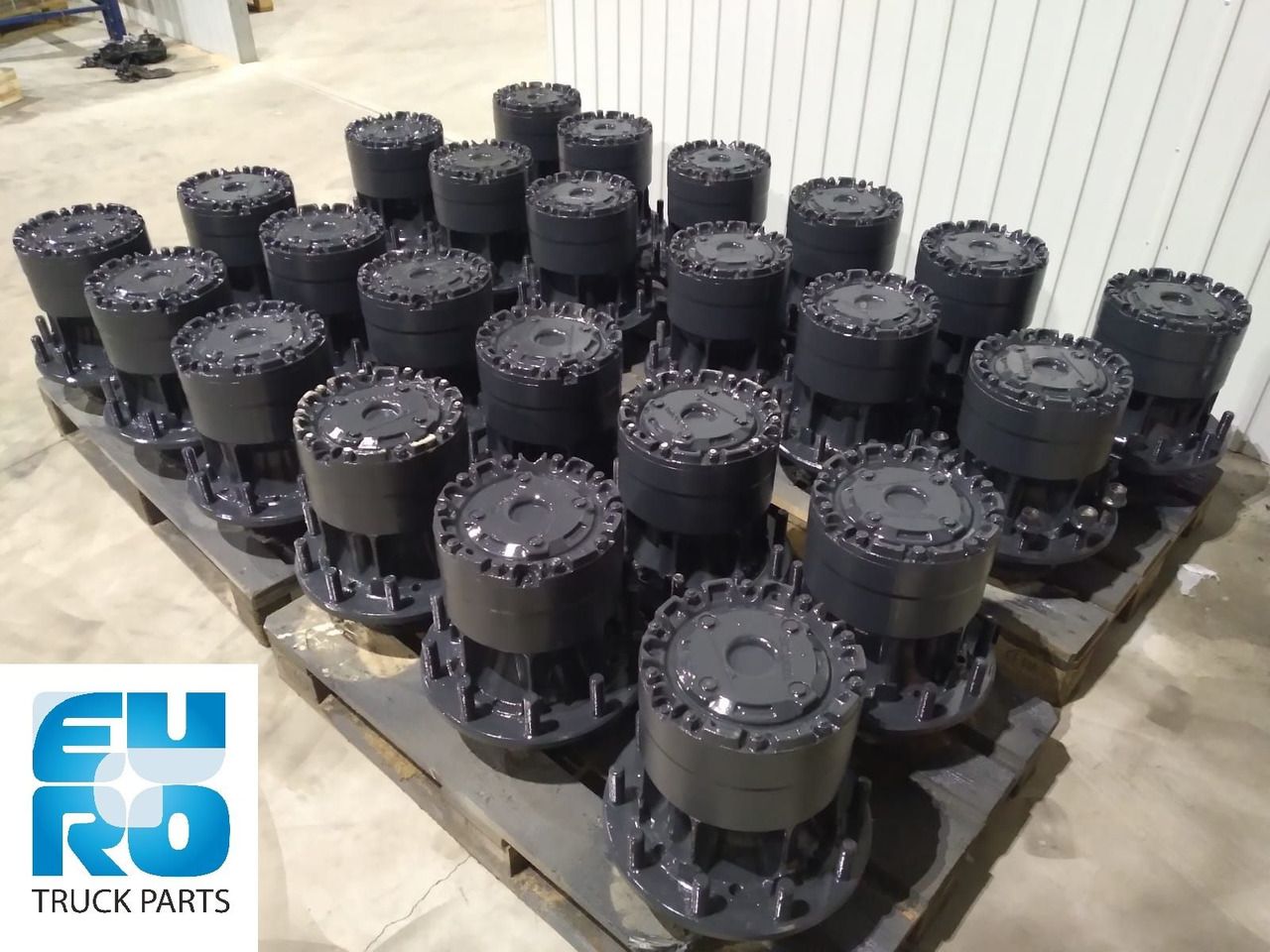 SCANIA 6x4 NAAFREDUKTIE ACHTERWIELNAAF RBP 730 / RP 730 HUB USED 1324298U - Wheel hub for Truck: picture 3 SCANIA 6x4 NAAFREDUKTIE ACHTERWIELNAAF RBP 730 / RP 730 HUB USED 1324298U - Wheel hub for Truck: picture 3