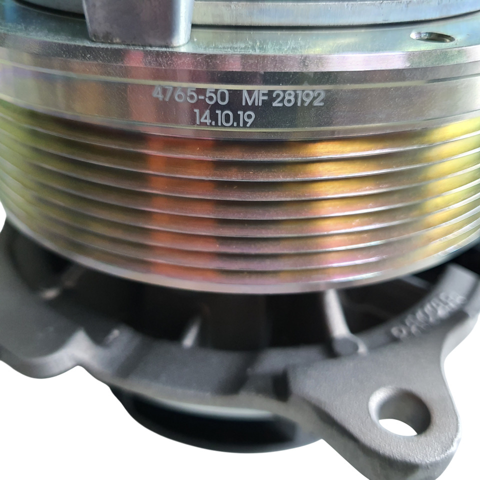 WATERPOMP OE DAF XF/CF EURO 6 XF 106 | +BORG | 2104578R - Coolant pump for Truck: picture 3 WATERPOMP OE DAF XF/CF EURO 6 XF 106 | +BORG | 2104578R - Coolant pump for Truck: picture 3