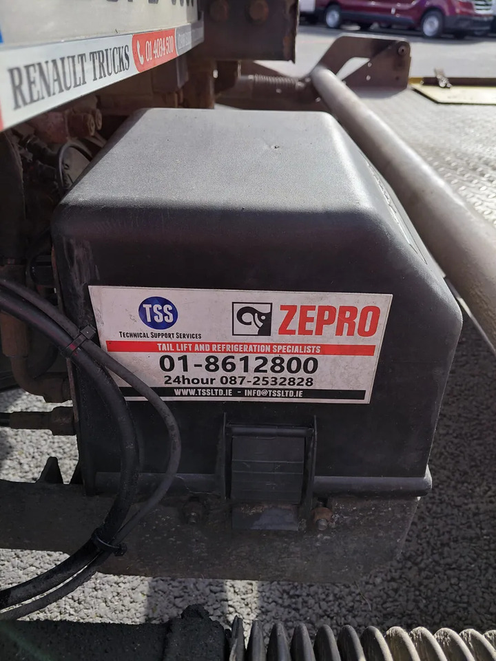 2019 Renault D18 Wide 4×2 18 Tonne - Box truck: picture 4 2019 Renault D18 Wide 4×2 18 Tonne - Box truck: picture 4