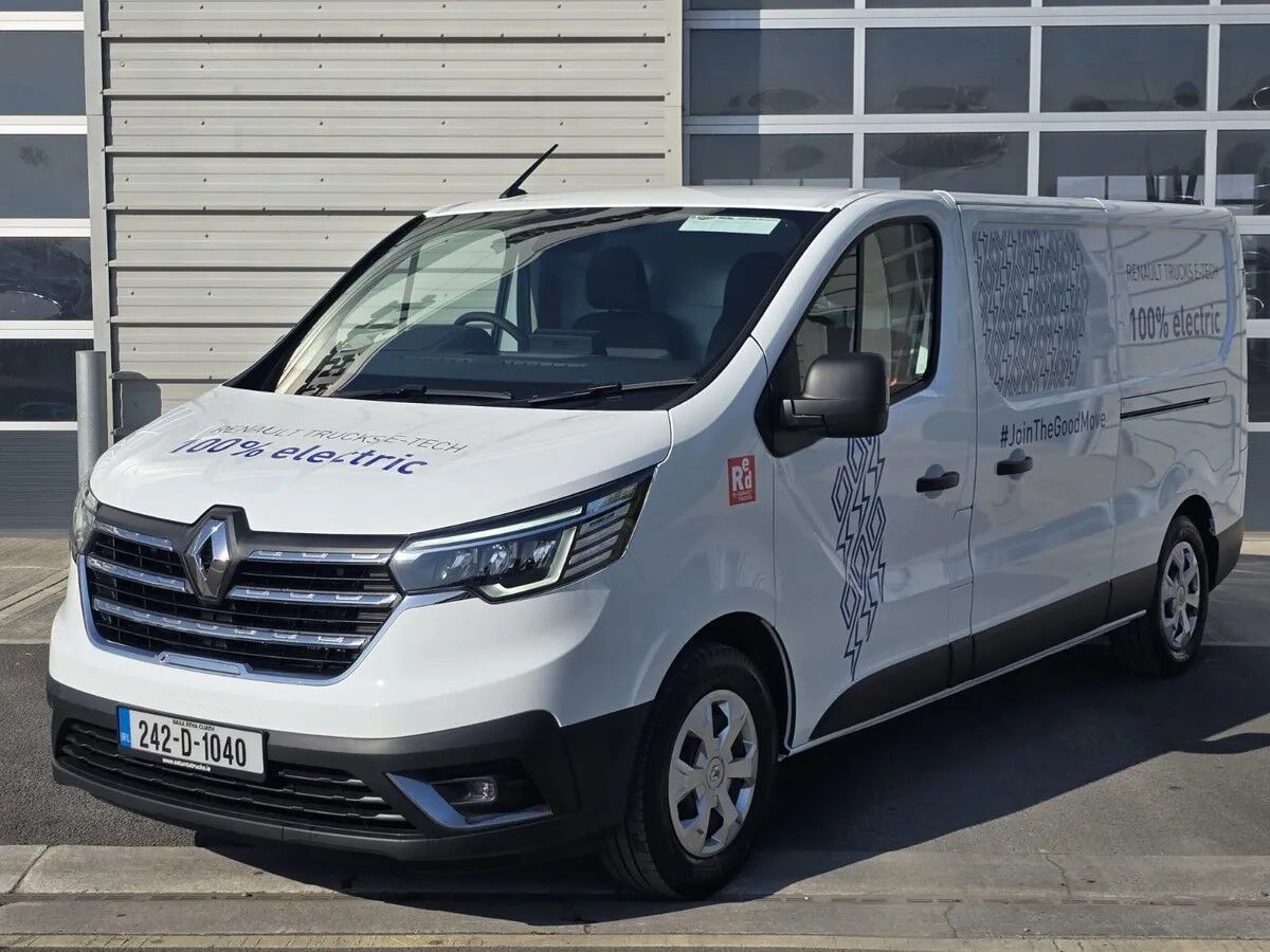 Renault Trafic E-Tech L2H1 Red Edition - Panel van, Electric van: picture 2 Renault Trafic E-Tech L2H1 Red Edition - Panel van, Electric van: picture 2