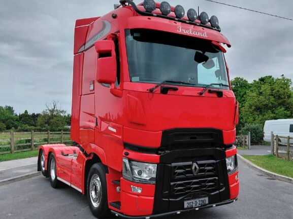 Renault T-High 520 - Tractor unit: picture 1 Renault T-High 520 - Tractor unit: picture 1