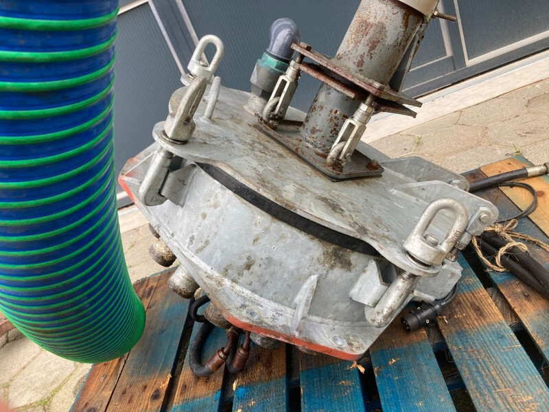 Duport S 1650 - Tractor mounted sprayer: picture 5 Duport S 1650 - Tractor mounted sprayer: picture 5