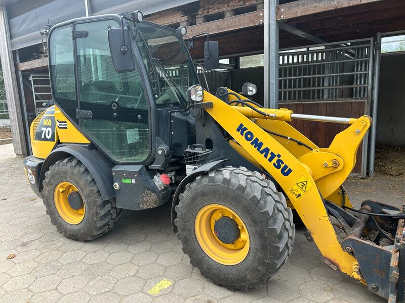 Komatsu WA 70 - Wheel loader: picture 1 Komatsu WA 70 - Wheel loader: picture 1
