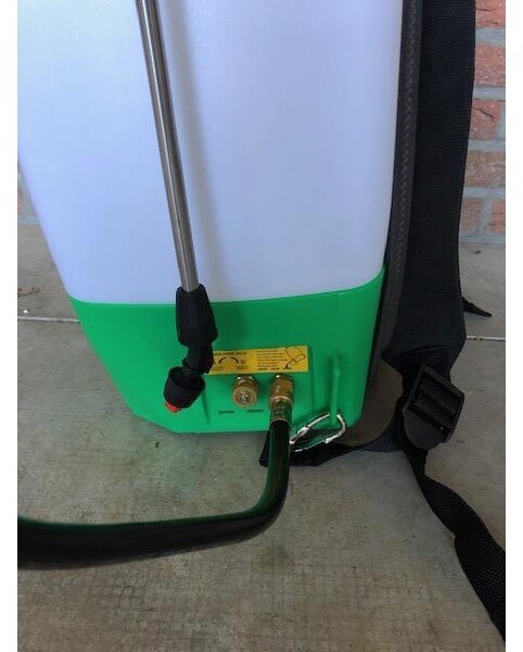 Seaflo Accu rug spuit, 20 liter - Tractor mounted sprayer: picture 3 Seaflo Accu rug spuit, 20 liter - Tractor mounted sprayer: picture 3