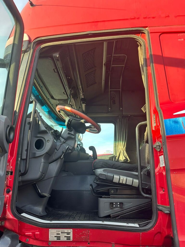 Tractor unit Scania R124: picture 7