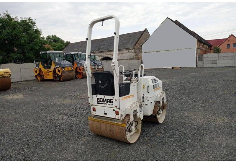 Bomag BW 100 AD1-2 - Mini road roller - Roller: picture 3 Bomag BW 100 AD1-2 - Mini road roller - Roller: picture 3