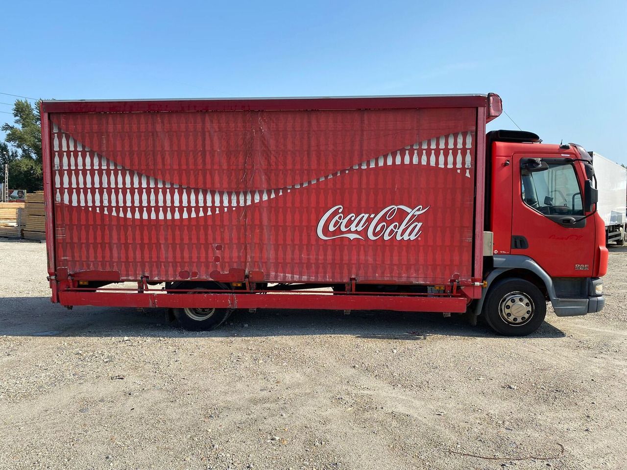 DAF LF 45.180 Pritsche + Plane - Tipper: picture 3 DAF LF 45.180 Pritsche + Plane - Tipper: picture 3