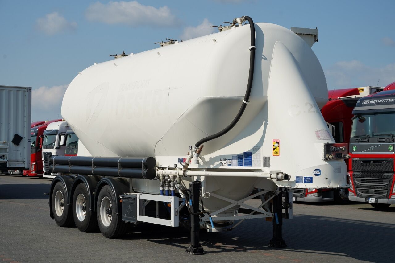 Feldbinder - Silo semi-trailer: picture 2 Feldbinder - Silo semi-trailer: picture 2