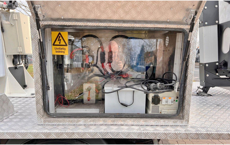 Truck mounted aerial platform Isuzu D-Max 4x4 Lifting basket - Klubb K26 -12m: picture 11 Truck mounted aerial platform Isuzu D-Max 4x4 Lifting basket - Klubb K26 -12m: picture 11