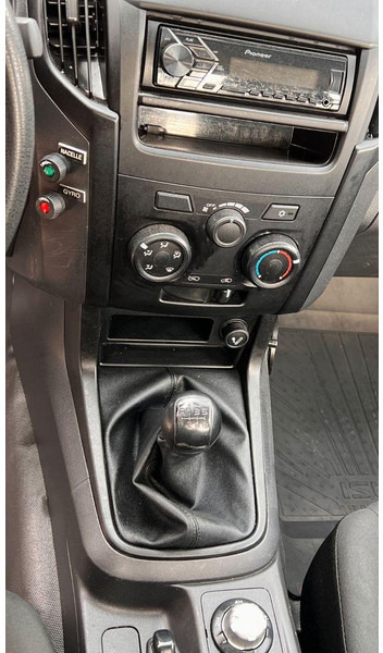 Truck mounted aerial platform Isuzu D-Max 4x4 Lifting basket - Klubb K26 -12m: picture 16 Truck mounted aerial platform Isuzu D-Max 4x4 Lifting basket - Klubb K26 -12m: picture 16