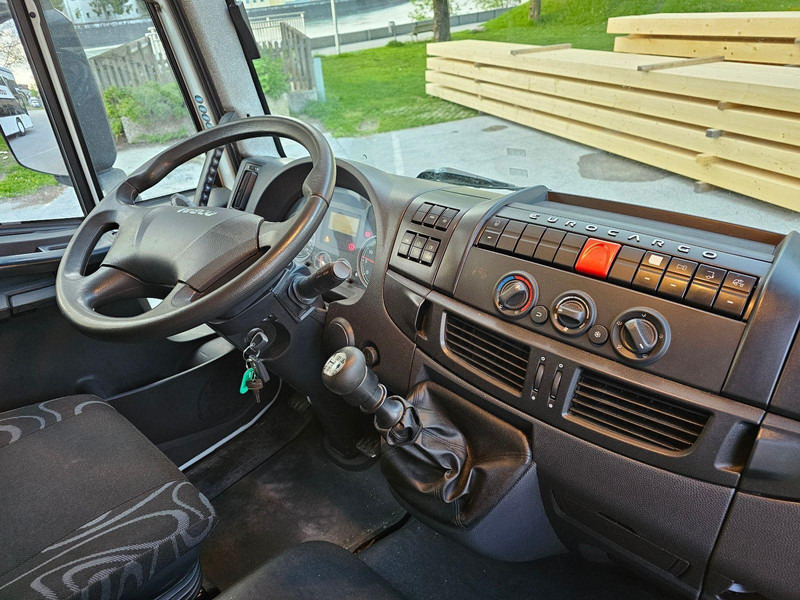 Refrigerator truck Iveco 160E28 Frigo Carrier Supra 1150MT + Tail lift: picture 12 Refrigerator truck Iveco 160E28 Frigo Carrier Supra 1150MT + Tail lift: picture 12