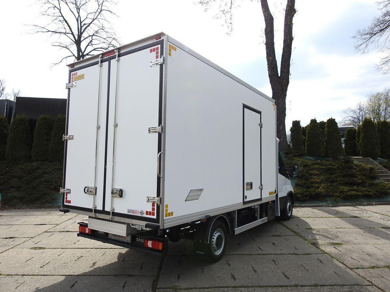 Iveco DAILY 35S16 NOWY KONTENER CHŁODNIA -10*C 8 PALET FUNKCJA GRZANIA - Refrigerated van: picture 3 Iveco DAILY 35S16 NOWY KONTENER CHŁODNIA -10*C 8 PALET FUNKCJA GRZANIA - Refrigerated van: picture 3