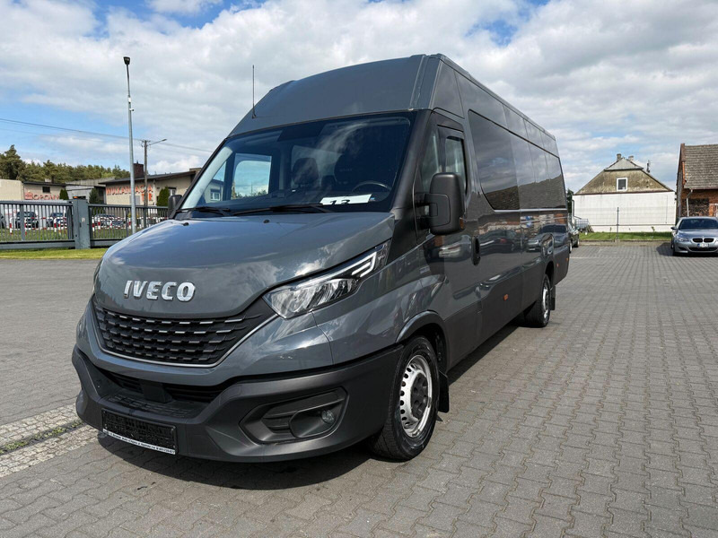 Iveco Daily 35S18 Hi-Matic L4H2 Maxi Furgon Doka Brygadówka 6-miejsc S - Box van: picture 1 Iveco Daily 35S18 Hi-Matic L4H2 Maxi Furgon Doka Brygadówka 6-miejsc S - Box van: picture 1