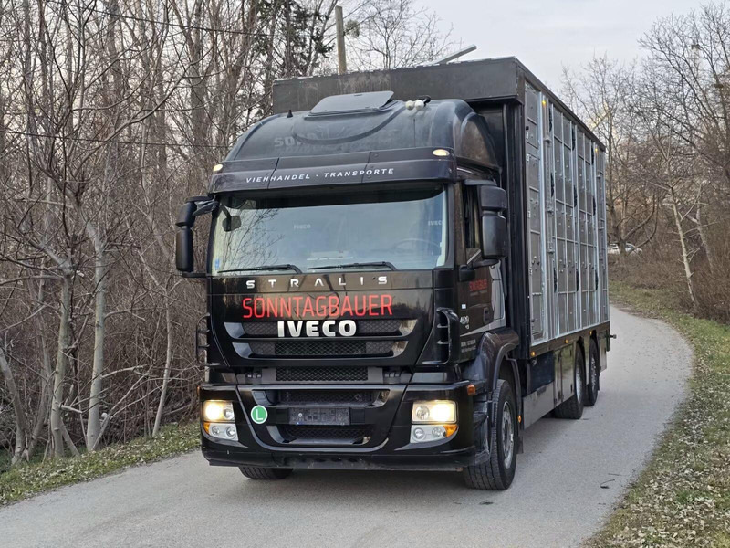 Iveco Stralis 260S45 - Animal transporter - Livestock truck: picture 2 Iveco Stralis 260S45 - Animal transporter - Livestock truck: picture 2