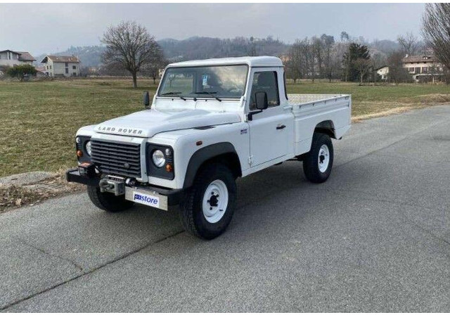 Land Rover Defender 110 - 2.2 Td4 4x4 Platós - Flatbed van: picture 1 Land Rover Defender 110 - 2.2 Td4 4x4 Platós - Flatbed van: picture 1