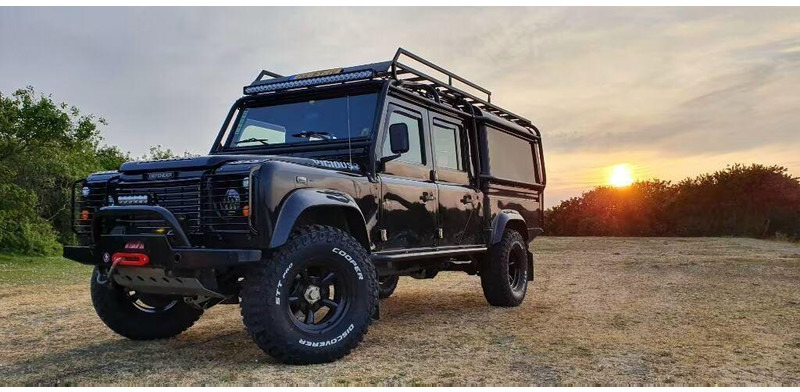 Land Rover Defender 130 - Off road 4x4 - SUV: picture 1 Land Rover Defender 130 - Off road 4x4 - SUV: picture 1