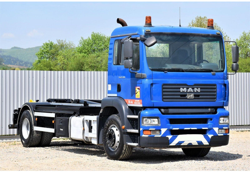 MAN TGA 18.310 - Hook lift truck: picture 3 MAN TGA 18.310 - Hook lift truck: picture 3