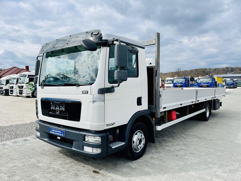 MAN TGL 12.250 - Dropside/ Flatbed truck: picture 2 MAN TGL 12.250 - Dropside/ Flatbed truck: picture 2