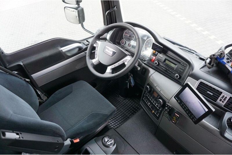 Dropside/ Flatbed truck, Crane truck MAN TGL / 12.250 / SKRZYNIOWY + HDS / FASSI F 65 / PILOT: picture 13 Dropside/ Flatbed truck, Crane truck MAN TGL / 12.250 / SKRZYNIOWY + HDS / FASSI F 65 / PILOT: picture 13