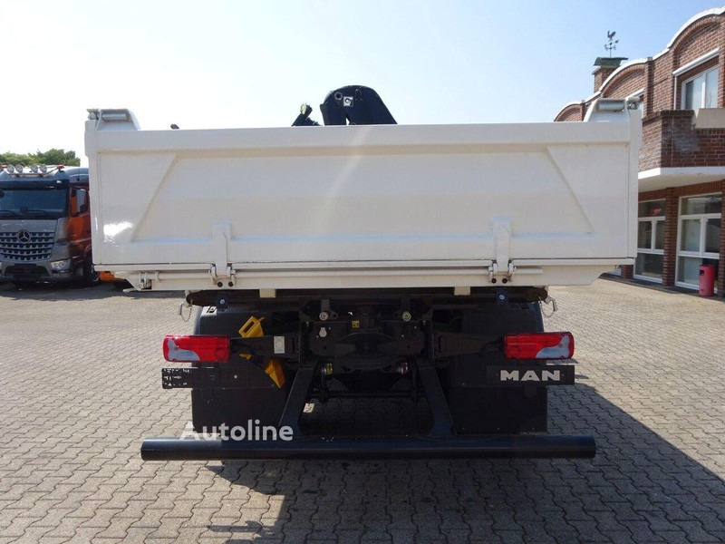 Leasing of MAN TGS 22.400 - 3 way tipper + crane MAN TGS 22.400 - 3 way tipper + crane: picture 9
