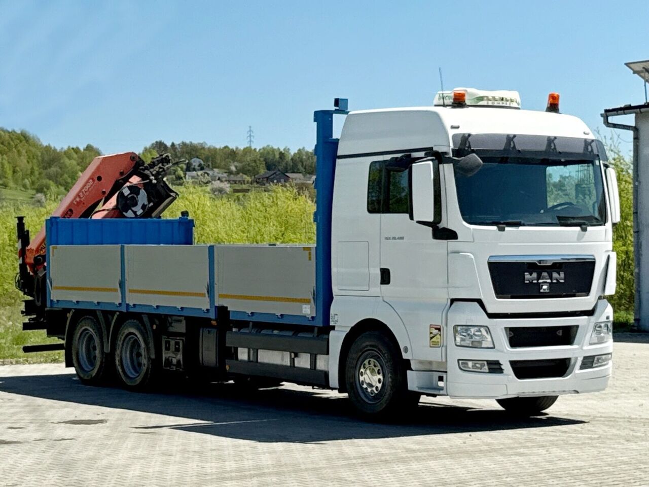 MAN TGX 28.480 - Dropside/ Flatbed truck, Crane truck: picture 3 MAN TGX 28.480 - Dropside/ Flatbed truck, Crane truck: picture 3