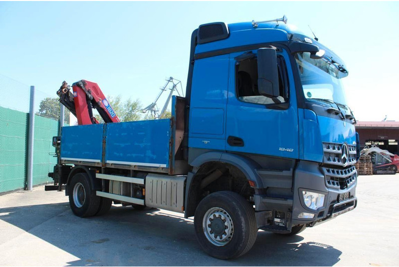 Mercedes-Benz 1848 4x4 Crane HMF 1820 - Dropside/ Flatbed truck, Crane truck: picture 2 Mercedes-Benz 1848 4x4 Crane HMF 1820 - Dropside/ Flatbed truck, Crane truck: picture 2