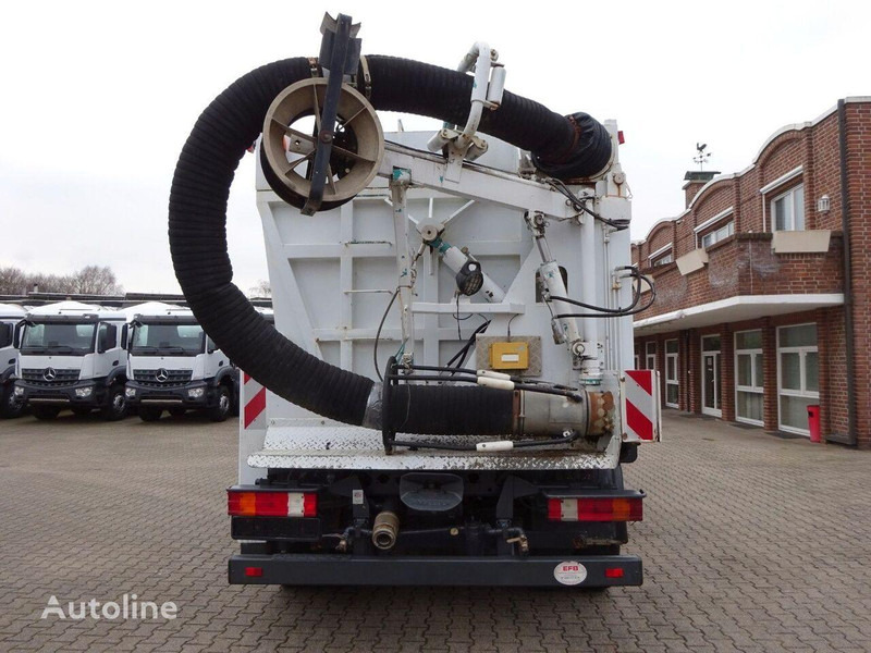 Mercedes-Benz 2527 - Vacuum truck: picture 4 Mercedes-Benz 2527 - Vacuum truck: picture 4