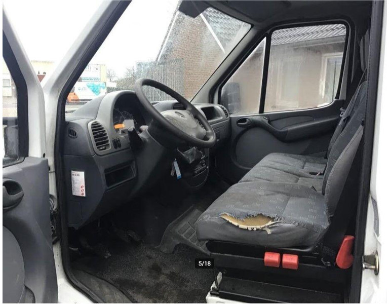 Mini artic tractor unit Mercedes-Benz 413 CDI BE Mini Trekker + Workshop Trailer: picture 14 Mini artic tractor unit Mercedes-Benz 413 CDI BE Mini Trekker + Workshop Trailer: picture 14