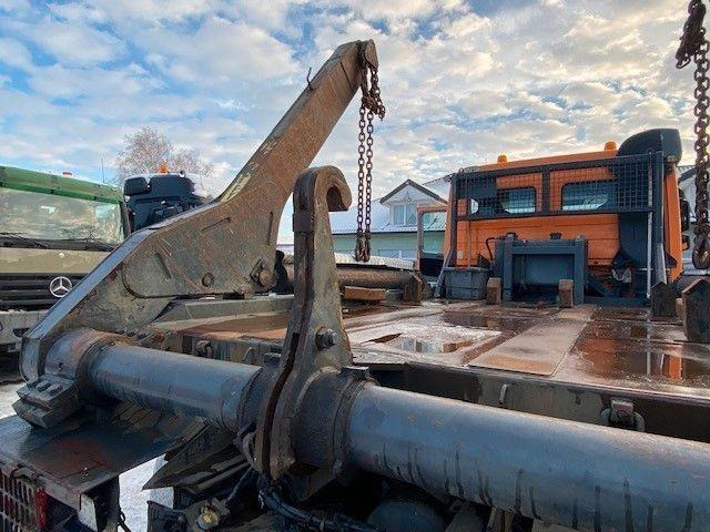 Skip loader truck Mercedes-Benz ACTROS 1841: picture 12