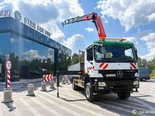 Mercedes-Benz ACTROS 2044A 4x4 Palfinger PK 20002 hds Crane - Dropside/ Flatbed truck, Crane truck: picture 2 Mercedes-Benz ACTROS 2044A 4x4 Palfinger PK 20002 hds Crane - Dropside/ Flatbed truck, Crane truck: picture 2