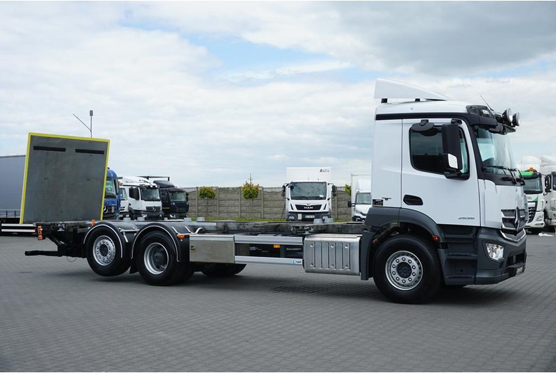 Mercedes-Benz ANTOS / 2535 / ACC / E 6 / BDF + WINDA / 7.15 , 7.45, 7.82 M / O - Container transporter/ Swap body truck: picture 4 Mercedes-Benz ANTOS / 2535 / ACC / E 6 / BDF + WINDA / 7.15 , 7.45, 7.82 M / O - Container transporter/ Swap body truck: picture 4