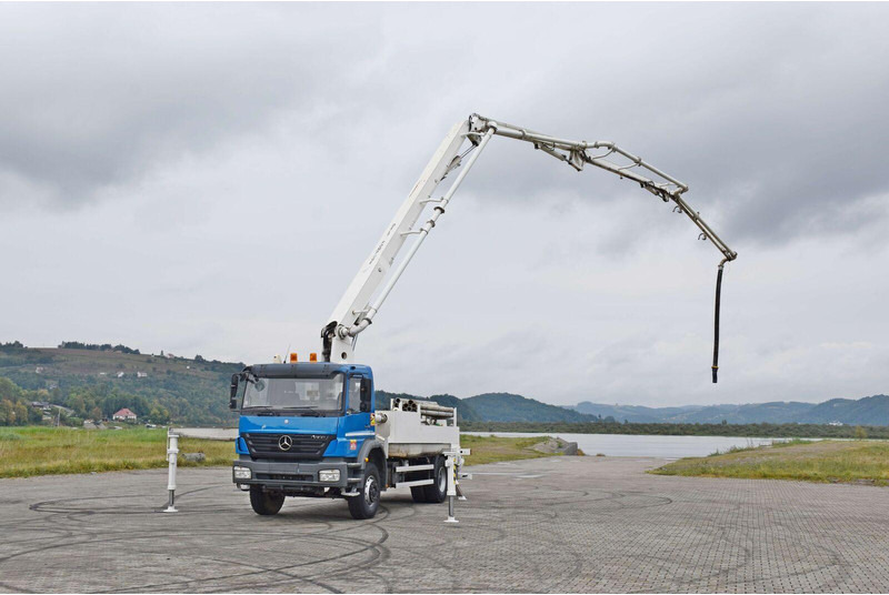 Mercedes-Benz AXOR 1833 - Concrete pump truck: picture 1 Mercedes-Benz AXOR 1833 - Concrete pump truck: picture 1