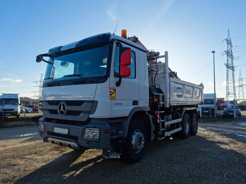 Mercedes-Benz Actros 3336 6x4 Three sided Tipper + Crane FASSI F155A.0.22 - Tipper, Crane truck: picture 1 Mercedes-Benz Actros 3336 6x4 Three sided Tipper + Crane FASSI F155A.0.22 - Tipper, Crane truck: picture 1