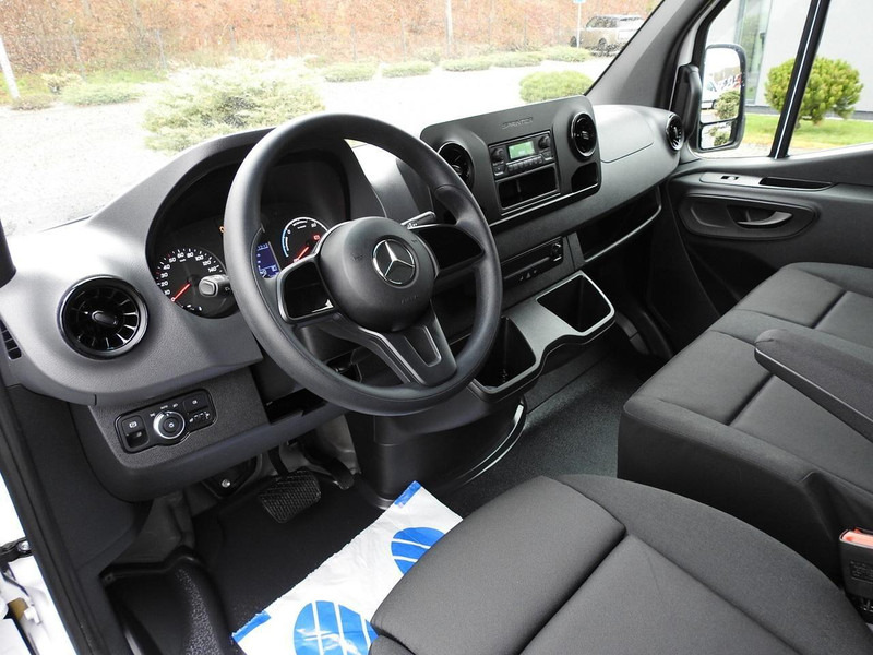 Mercedes-Benz ESPRINTER NOWY ELEKTRYCZNY FURGON AUTOMAT GWARANCJA 95KM [ 607 - Box van, Electric van: picture 2 Mercedes-Benz ESPRINTER NOWY ELEKTRYCZNY FURGON AUTOMAT GWARANCJA 95KM [ 607 - Box van, Electric van: picture 2