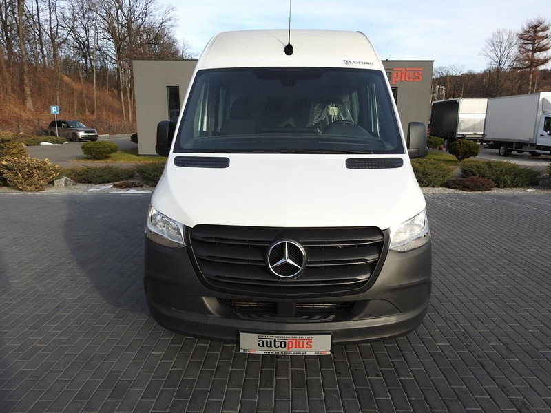 Mercedes-Benz SPRINTER 314 FURGON BRYGADÓWKA 6 MIEJSC TEMPOMAT KLIMATYZACJA - Minibus, Passenger van: picture 5 Mercedes-Benz SPRINTER 314 FURGON BRYGADÓWKA 6 MIEJSC TEMPOMAT KLIMATYZACJA - Minibus, Passenger van: picture 5